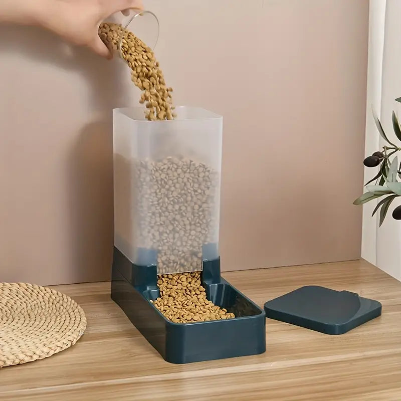 Bark & Buff™ Pet Food & Water Dispencer