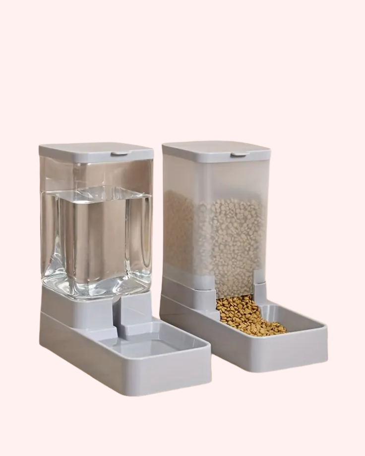 Bark & Buff™ Pet Food & Water Dispencer